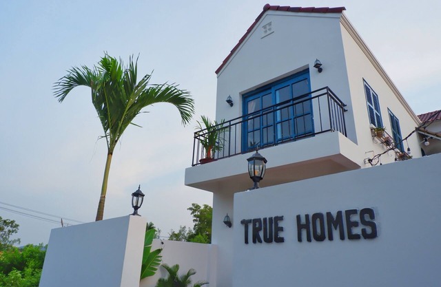 The True Homes 04 ..