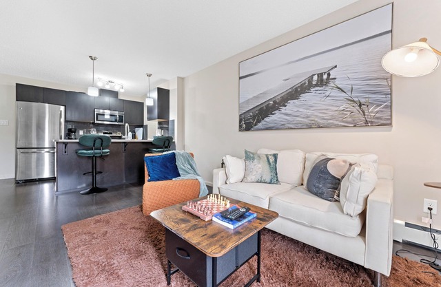 The Urban Heaven | Sleek 2BR | AC