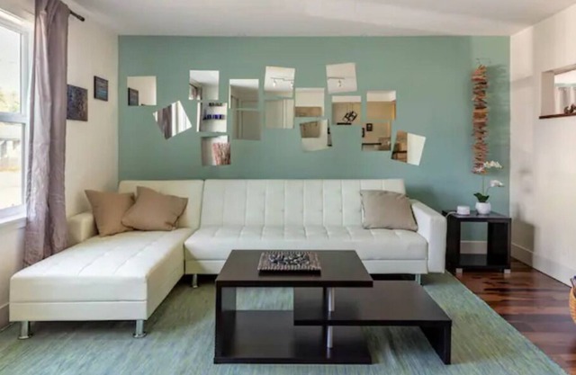 The Urban Sanctuary | Sleeps 8 | W/ Spacious Yard