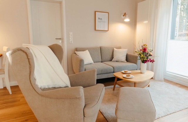 The vacation apartment with three terraces is located between the forest and the lake