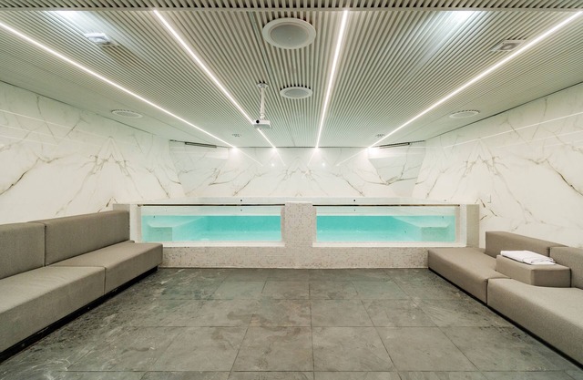 The Vault 9BR LUX PRIVATE POOL PARQUE LLERAS