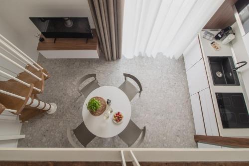 The vertical house - Elegant refuge on two floors