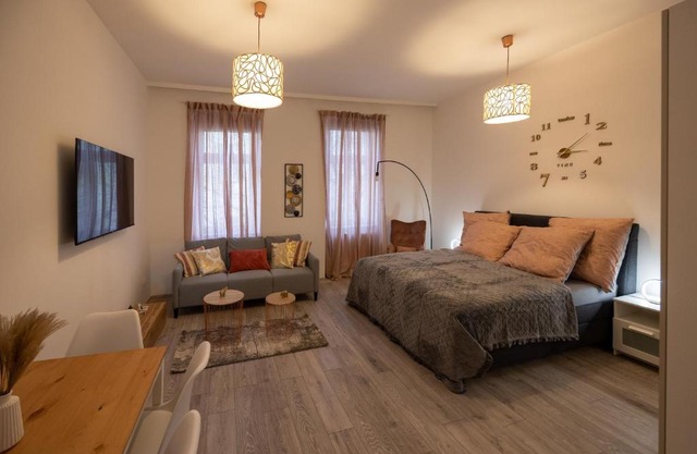 The Vienna Stay by Radiant