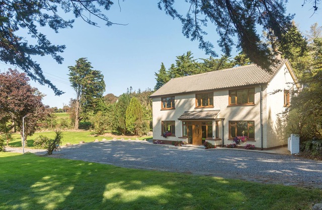 The Villa Guesthouse - On Waterford's Greenway