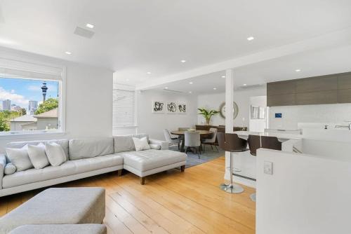The Villa on Anglesea