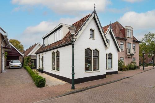The White Cottage