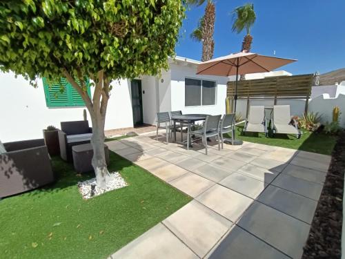 THE WHITE HOUSE with Pool - Playa Blanca