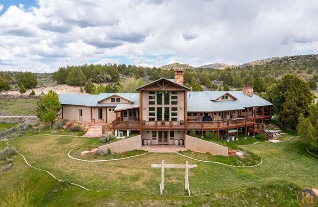 The Wildflower Lodge Near Zion & Bryce 16+