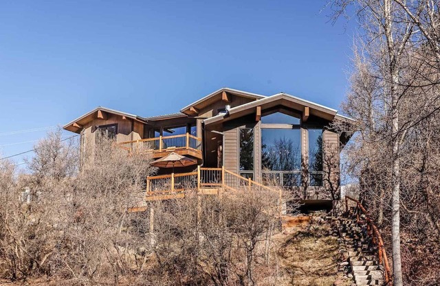 The Woody Creek Chalet on the Roaring Fork River
