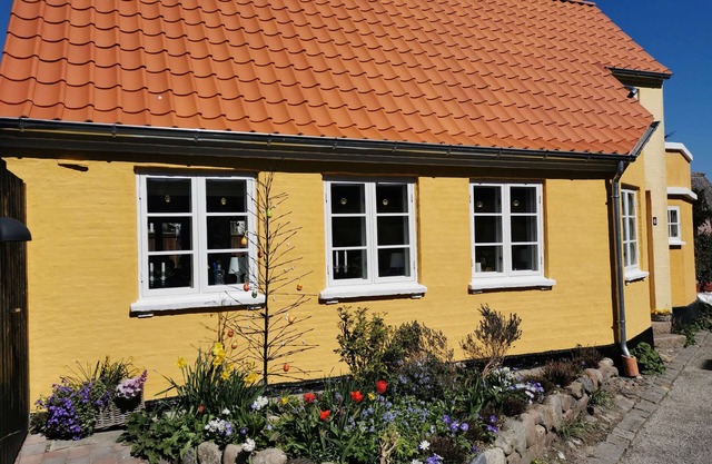 The Yellow Pearl - Fisherman's House overlooking the harbor.