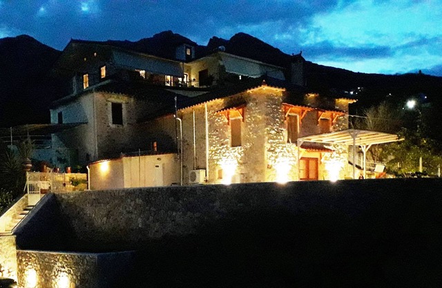 Theodora's Guest House - Tyros, East Peloponnese (Τυρός)