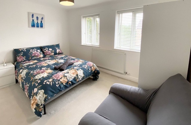ThePropertyFocus - Modern Stylish Stay