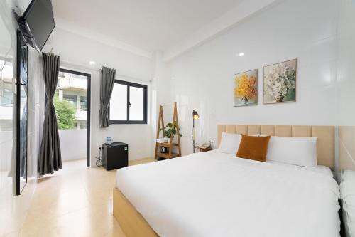 Thiên Quốc Hotel