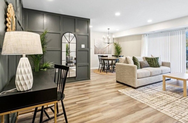 This apartment is a 1 bedroom(s), 1 bathrooms, located in Hampton, VA.