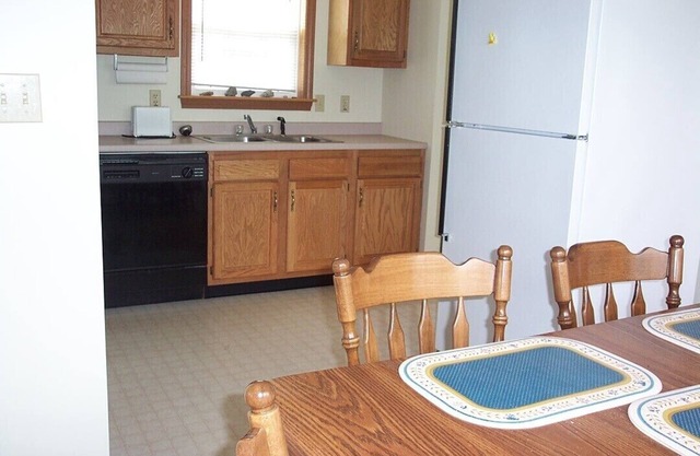 This charming, OCEAN PARK, coastal property is just steps away from the sandy beach!