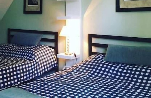 This cottage is a 1 bedroom(s), 1 bathrooms, located in Wasaga Beach, ON.