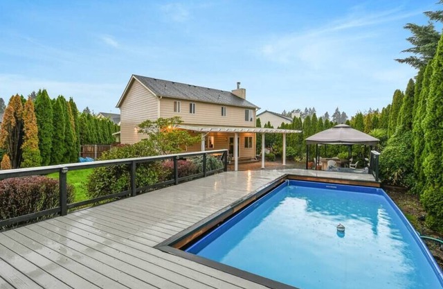 This house is a 3 bedroom(s), 2.5 bathrooms, located in Vancouver, WA.
