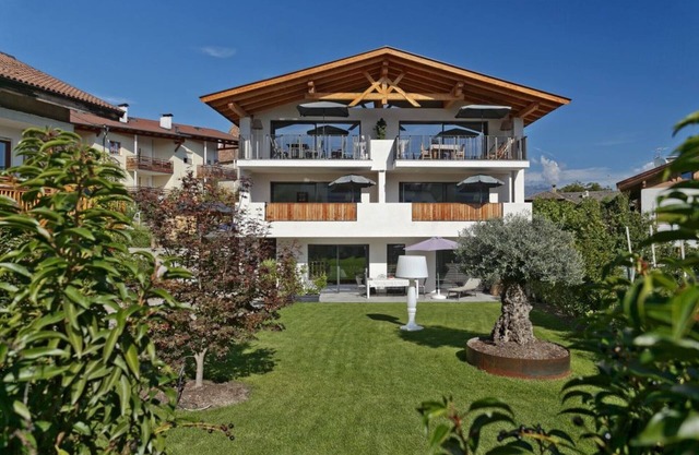 This house is centrally located and yet very quiet.