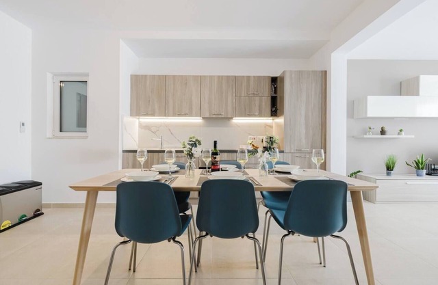 This modern designed apartment is a self-catering accommodation located in a residential area of Mellieha but surrounded with all amenities, the bus terminus is just a five minutes walk from the apartment. From this bus terminus you can catch a bus t