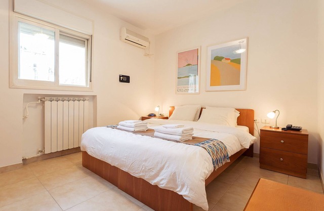 This one bedroom suite is ideal for single or double occupancy