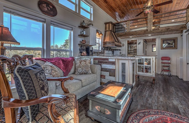 This tiny house is a 2 bedroom(s), 1 bathrooms, located in Young Harris, GA.