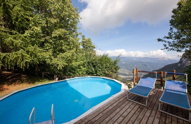 This vacation home is located on the mountain between Lucca and Garfagnana.