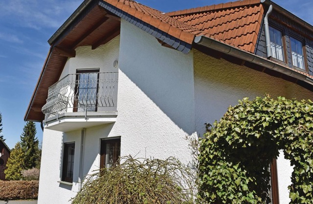 This well-maintained vacation home consists of two apartments. On the first floor is DEI066, which y