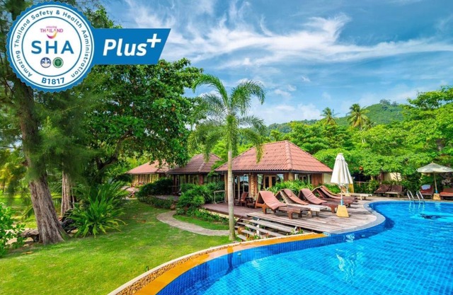 Thiwson Beach Resort - SHA Extra Plus