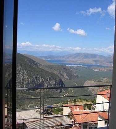 THOLOS HOTEL