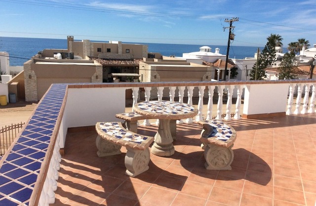 Thompson Vacation Home, 1minute walk to the beach, dog friendly