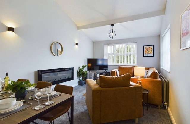 Thornton Lodge by Our Home Short Stays