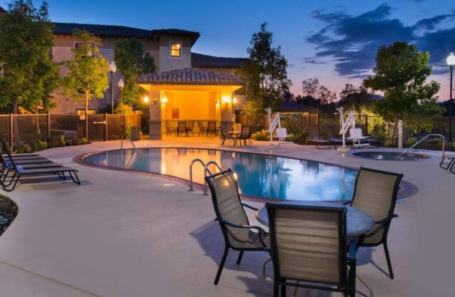 Thousand Oaks Pet-Friendly Lodging w/Kitchenette
