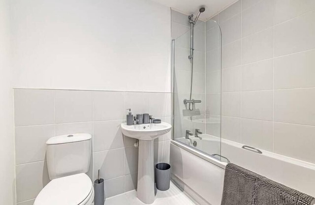 Three Bed Serviced Apartment Preston