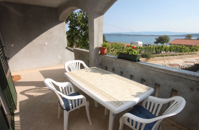 Three bedroom apartment with terrace and sea view Banj, Pašman (A-8242-a)