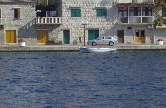 Three bedroom apartment with terrace and sea view Povlja, Brač (A-710-a)