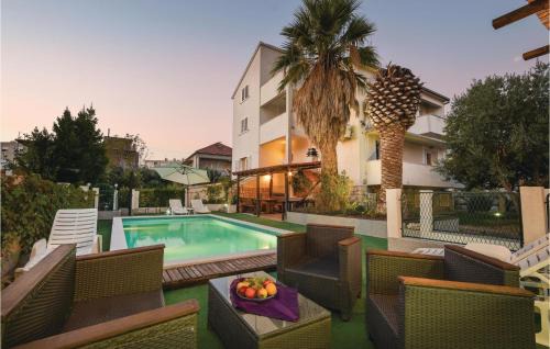 Three-Bedroom Apartment In Split