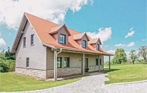 Three-Bedroom Holiday Home In Schillingsfurst
