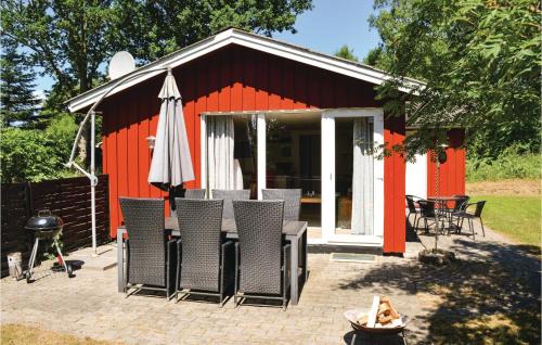 Three-Bedroom Holiday Home In Strandby