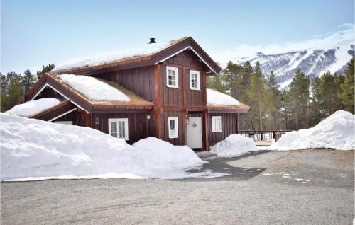 Three-Bedroom Holiday Home In Hovet
