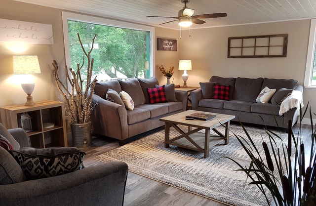 Three bedroom near Riding Mountain