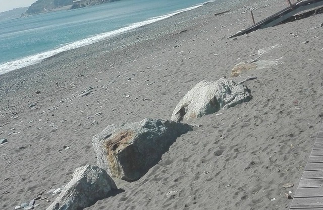 Three minutes from the sea ..