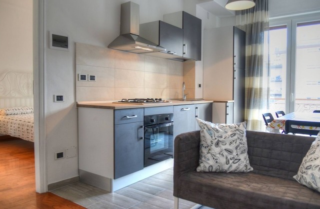 Three-room apartment in a strategic location between downtown and the sea CIN IT009002C2KQ9JCI5G