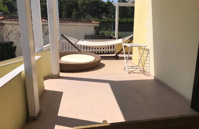 Three-room apartment with veranda on the 1st floor - Bay of Braico