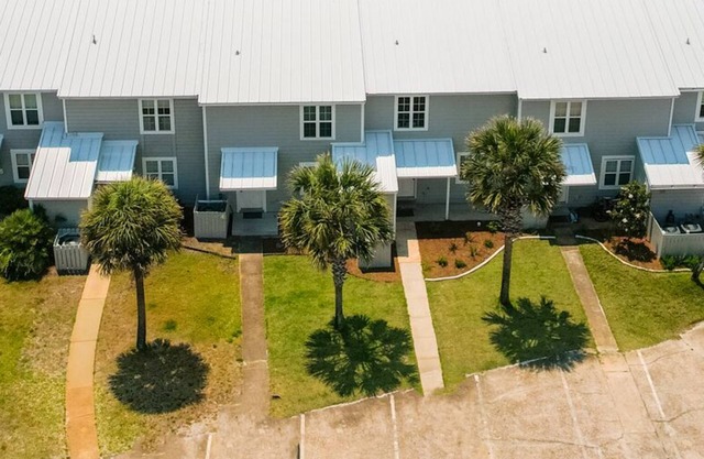 "Three Steps to the Beach" | Beachfront | Steps To The Beach | Includes 2 Bikes