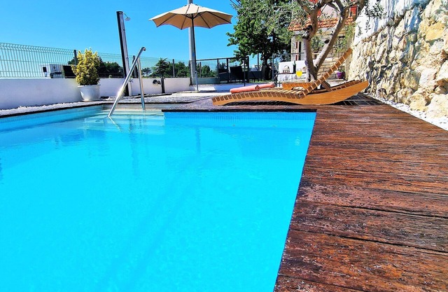 Throne Villa Kambia with heated pool