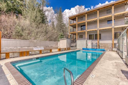 Thunderhead Lodge Condo 204 - Modern Heated Pool & Games