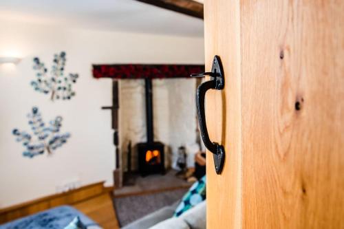 Thursdays Corner Tudor Cottage