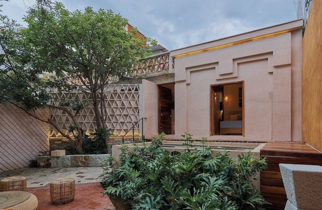 Ti-Ladeé. Pool & AC – Walk to Historic Sites