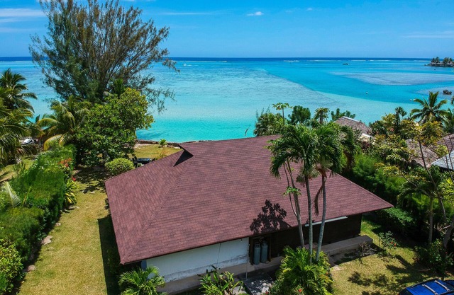 Tiahura Beach Villa By ENJOY VILLAS MOOREA , Beachfront Polynesian Villa