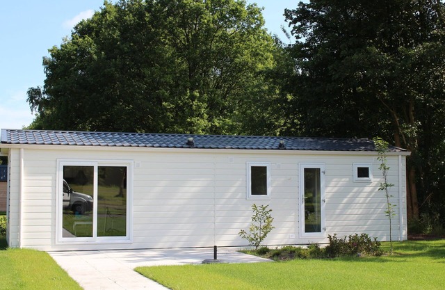 Tidy furnished chalet 1 km from a national park